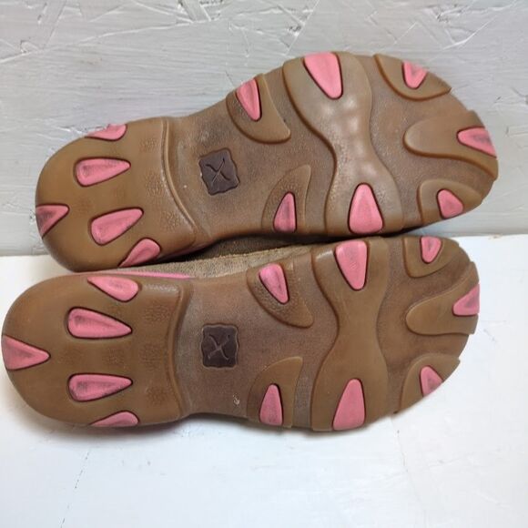 Twisted X Driving Mocs Big Kids Size 3.5 Bomber / Neon Pink Breast Cancer Ribbon - Picture 5 of 6